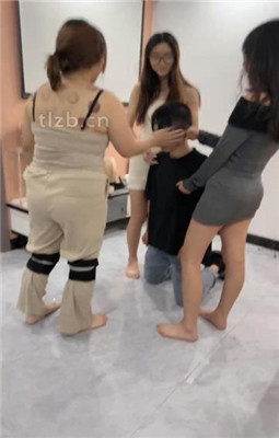 图片[19]_【尤物大大】双S-3M-情侣奴-奴下奴-踩踏/骑马/转胯/耳光抽_HD绳艺资源