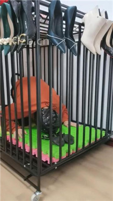 图片[14]_【凌儿女神】狗笼圈养的快乐时光-跪舔原味长靴_HD绳艺资源