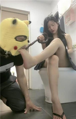 图片[9]_【漫漫】爬进来卫生巾侍奉主人_HD绳艺资源