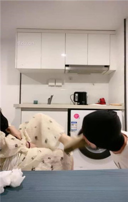 【甜味药丸】耳光专场-打肿狗脸好惨啊_HD绳艺资源