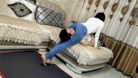 图片[7]_牛仔裤坐脸腿绞杀_HD绳艺资源