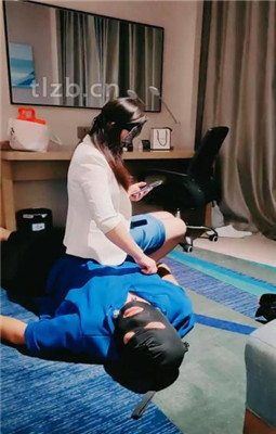 图片[15]_【映雪夫妻】情侣主-训练/虐乳/人体座椅/舔丝袜高跟/踩踏_HD绳艺资源