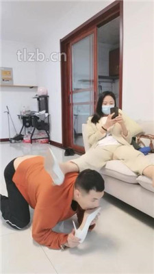 图片[4]_【凌儿女神】舔脏鞋底裸足/物化脚垫/骑马_HD绳艺资源