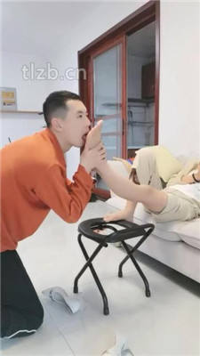 图片[9]_【凌儿女神】舔脏鞋底裸足/物化脚垫/骑马_HD绳艺资源