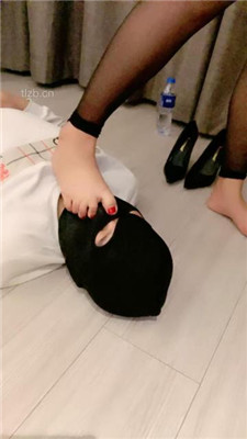 图片[19]_【赵奈奈】黑丝裸足恋足舔/抽耳光_HD绳艺资源