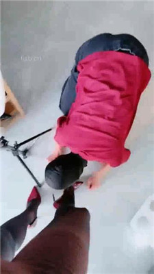 【鹿梦兮】舔多双脏鞋底/虐乳_HD绳艺资源