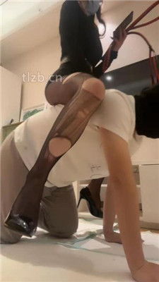 图片[8]_【馨馨】高跟黑丝踩地毯/赏赐圣水_HD绳艺资源