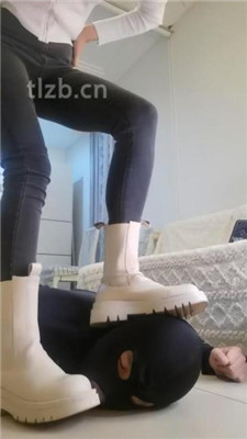 图片[6]_【苒溪】脏短靴白袜全体重踩踏-脚下喂食【双视角版】_HD绳艺资源