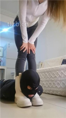 图片[10]_【苒溪】脏短靴白袜全体重踩踏-脚下喂食【双视角版】_HD绳艺资源