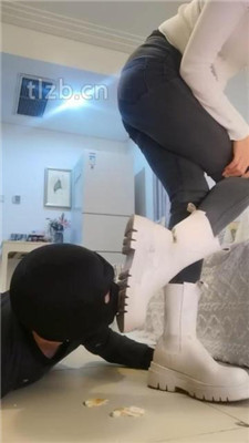 图片[12]_【苒溪】脏短靴白袜全体重踩踏-脚下喂食【双视角版】_HD绳艺资源