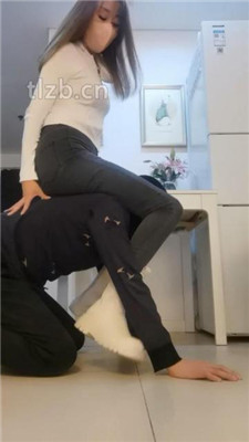 图片[17]_【苒溪】脏短靴白袜全体重踩踏-脚下喂食【双视角版】_HD绳艺资源