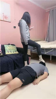 图片[7]_【金桔小主】夜跑后小白鞋白袜踩虐暴打【上】_HD绳艺资源