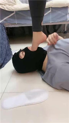 图片[13]_【金桔小主】夜跑后小白鞋白袜踩虐暴打【下】_HD绳艺资源