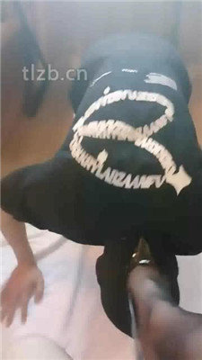 【米小唐】黑丝踩地毯-滴蜡_HD绳艺资源