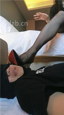 图片[4]_【米小唐】黑丝踩地毯-滴蜡_HD绳艺资源