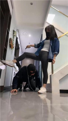 【辣姐】夜跑后刑虐老畜生出气_HD绳艺资源