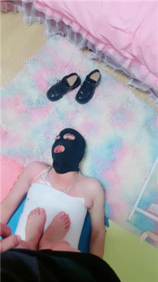 图片[12]_【艾琳】小白鞋棉袜/高跟全体重踩踏-塞嘴-骑马_HD绳艺资源