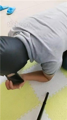 图片[2]_【广东迪迪】闻舔高跟肉丝脚-踩踏 【双视角版】_HD绳艺资源