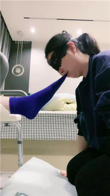 【小羊】母畜裸足狂舔_HD绳艺资源