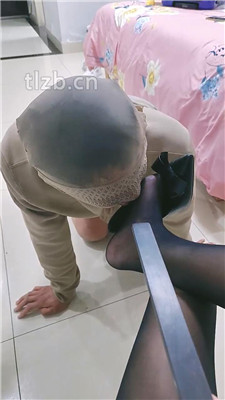 图片[13]_【诗恩大大】跪舔高跟黑丝美腿_HD绳艺资源