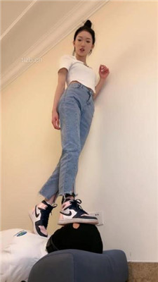 图片[3]_【文文sama】AJ全体重踩脸/内裤套头_HD绳艺资源