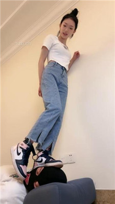 图片[6]_【文文sama】AJ全体重踩脸/内裤套头_HD绳艺资源