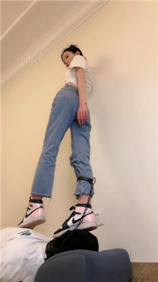 图片[10]_【文文sama】AJ全体重踩脸/内裤套头_HD绳艺资源