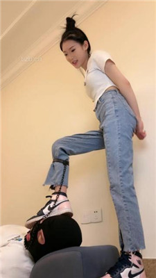 图片[11]_【文文sama】AJ全体重踩脸/内裤套头_HD绳艺资源