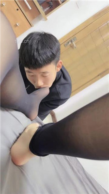 图片[6]_【哈市文文】黑丝脚诱惑-居家伺候_HD绳艺资源