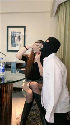 图片[10]_【琪琪大人】开发抖M素人-长靴黑丝脚气味控制_HD绳艺资源