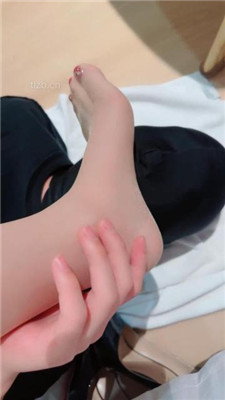 【弈大】近距离原味肉丝脚闻舔_HD绳艺资源