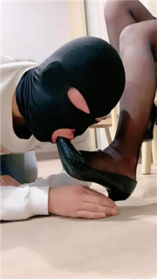 图片[3]_【赵奈奈】黑丝高跟-语言羞辱-舔脚舔鞋_HD绳艺资源