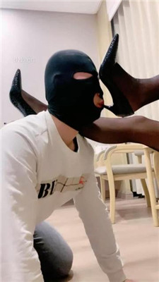 图片[5]_【赵奈奈】黑丝高跟-语言羞辱-舔脚舔鞋_HD绳艺资源