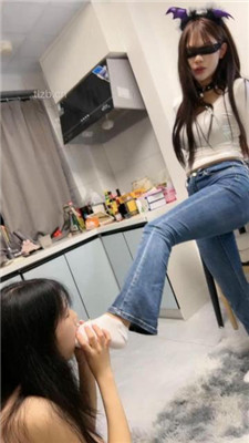 图片[3]_【橙宝】双母畜-奴下奴-品尝白袜/骑马转胯/臀部诱惑_HD绳艺资源