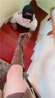 【高傲S】长靴闻舔/原味脚深喉_HD绳艺资源