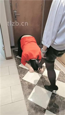 图片[2]_【心甜夫妻】跪镜子前羞辱/舔脏鞋/喝圣水/揪耳朵/转胯【完整版】_HD绳艺资源