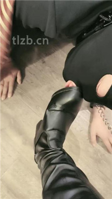 图片[13]_【心甜夫妻】跪镜子前羞辱/舔脏鞋/喝圣水/揪耳朵/转胯【完整版】_HD绳艺资源