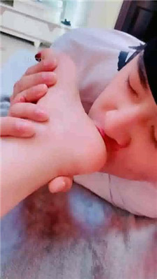 【高傲S】裸足恋足狂舔_HD绳艺资源