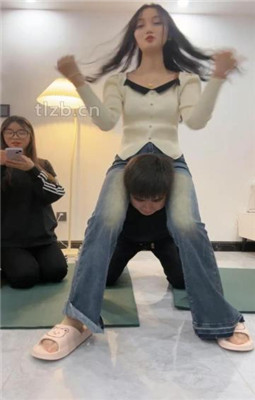 图片[17]_【尤物大大】双S-骑马骑脖/全体重踩踏/跪舔鞋袜脚/坐脸窒息_HD绳艺资源