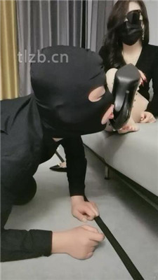 图片[2]_【冷魅】恋足调-耳光-踢踹-喝洗脚水_HD绳艺资源