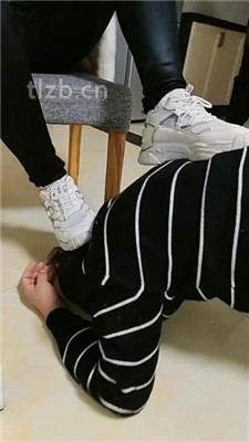 【广东迪迪】双S-脏运动鞋踩虐舔/垃圾桶套头【双视角版】_HD绳艺资源