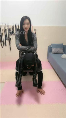 图片[2]_【木子大大】开发绳艺学员-人体鞋架/裸足黑丝踩_HD绳艺资源