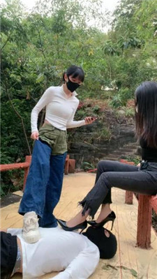 图片[7]_【高难度挑战美学】双S-女神户外遛狗-绑树上酷刑惩治【双视角版】_HD绳艺资源