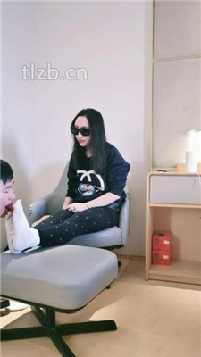 图片[5]_【羽神】跪舔超臭长靴白棉袜/吃脚皮臭脚踩脸_HD绳艺资源