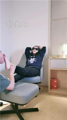 图片[7]_【羽神】跪舔超臭长靴白棉袜/吃脚皮臭脚踩脸_HD绳艺资源