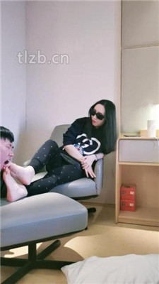 图片[14]_【羽神】跪舔超臭长靴白棉袜/吃脚皮臭脚踩脸_HD绳艺资源