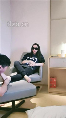 图片[15]_【羽神】跪舔超臭长靴白棉袜/吃脚皮臭脚踩脸_HD绳艺资源