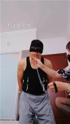 图片[12]_【魅影女神】黑丝高跟踩虐锁久了的狗_HD绳艺资源