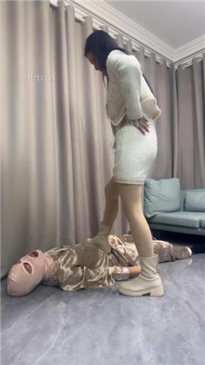 图片[8]_【狗哥】江西刘亦菲短靴踩虐刑罚_HD绳艺资源