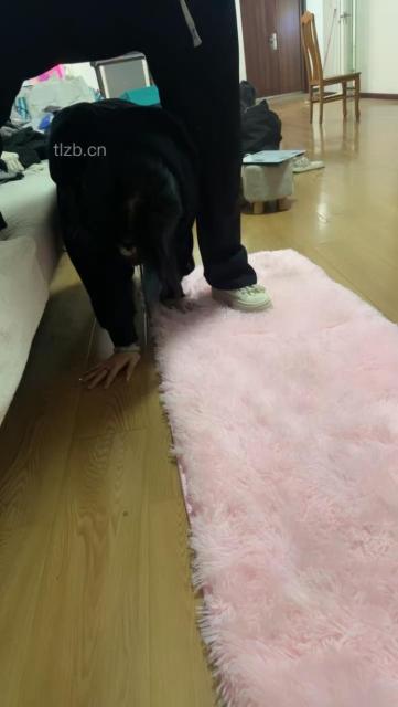 图片[4]_【最浪女慕】强迫闺蜜舔脏鞋/耳光/掐脖【完整版】_HD绳艺资源